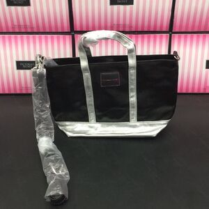 NWT❤️ VICTORIA SECRET Mini cross bag